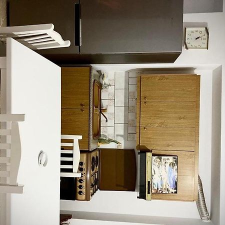 Honey Apartment Near Port Of Saranda Kültér fotó
